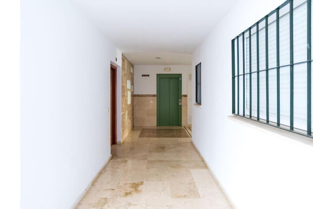 Apartamento Con Parking Gratis En El Centro De Malaga Málaga Exterior foto